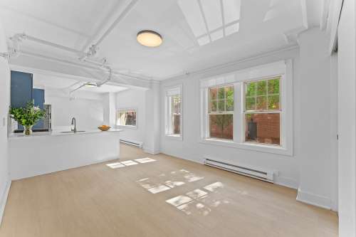 upenn-Apartment-Building-18726435