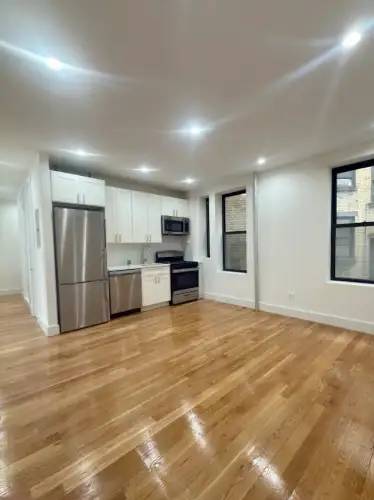 2026-05/COLUMBIA-Apartment-Building-18706390.webp