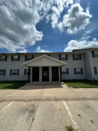 2026-05/INDIANA-STATE-Apartment-Building-18724807.webp