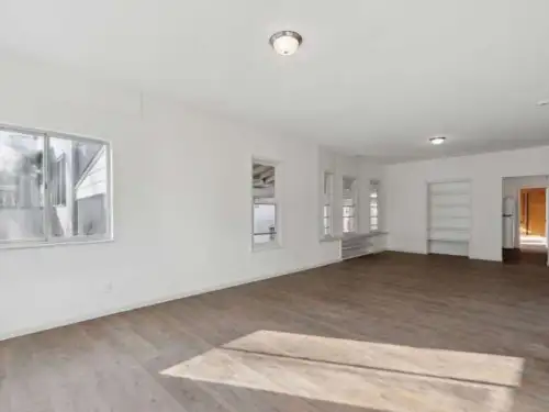 2026-05/UNCO-Apartment-Building-18737696.webp