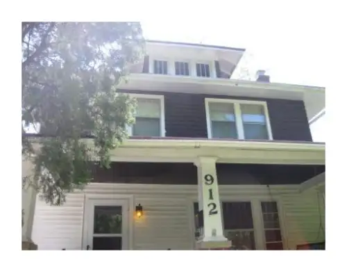 2026-05/UNIVERSITY-OF-MICHIGAN-Apartment-Building-18723525.webp
