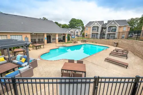 2026-05/UT-TYLER-Apartment-Building-18730043.webp