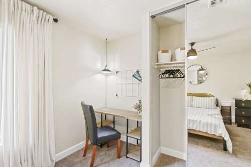 uc-davis-Apartment-Building-18730136