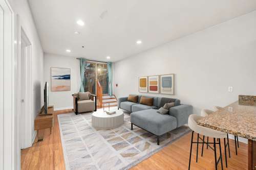 upenn-Apartment-Building-18781277