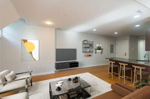 upenn-Apartment-Building-18781324