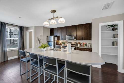 texas-state-Apartment-Building-18750903