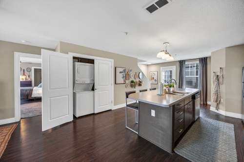 texas-state-Apartment-Building-18750904