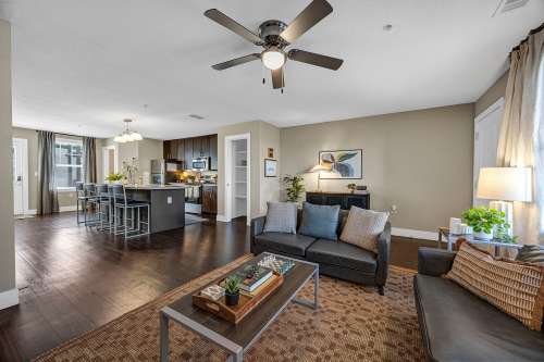 texas-state-Apartment-Building-18750907