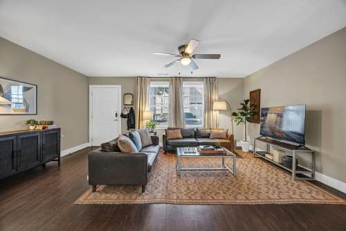 texas-state-Apartment-Building-18750911