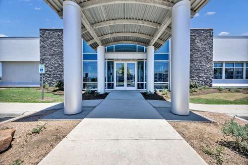 texas-state-Apartment-Building-18751080