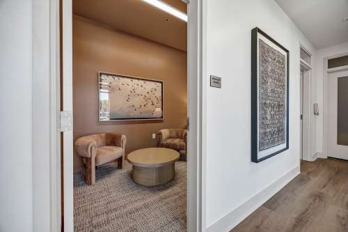 texas-state-Apartment-Building-18750992