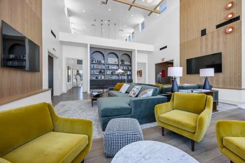 texas-state-Apartment-Building-18750995
