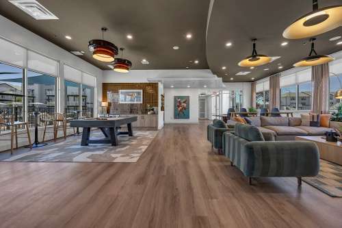 texas-state-Apartment-Building-18751003