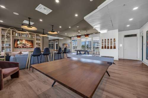 texas-state-Apartment-Building-18751013