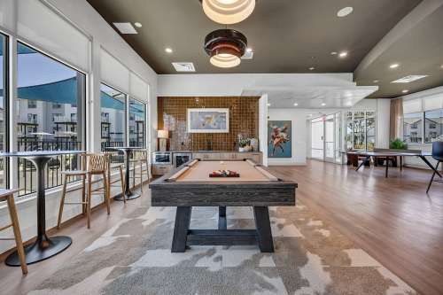texas-state-Apartment-Building-18751019