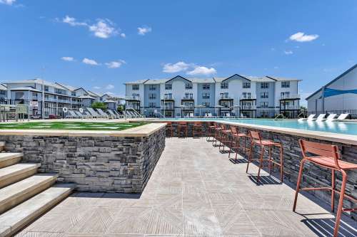 texas-state-Apartment-Building-18751069