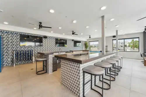 021_2058_E_Apache_Blvd_Tempe_AZ_85281_USA-Kitchen-hdr-031