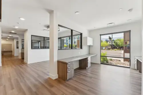 017_2058_E_Apache_Blvd_Tempe_AZ_85281_USA-Living_room-hdr-013