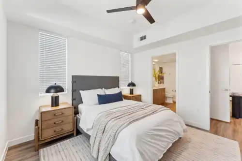 007_2058_E_Apache_Blvd_Tempe_AZ_85281_USA-Bedroom-Unit-1034-022