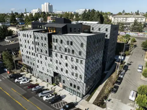 2026-06/UW-TACOMA-Apartment-Building-18757922.webp