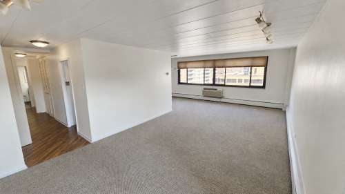 pitt-Apartment-Building-18770880