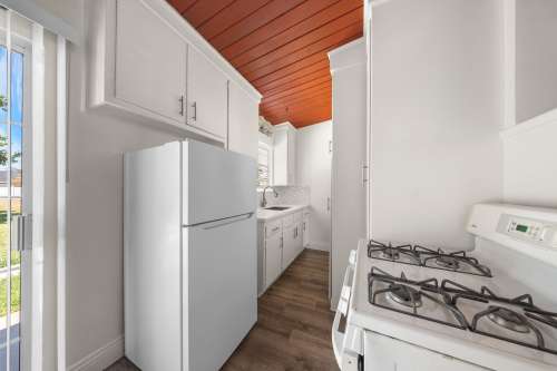 csu-dominguez-hills-Apartment-Building-18741413