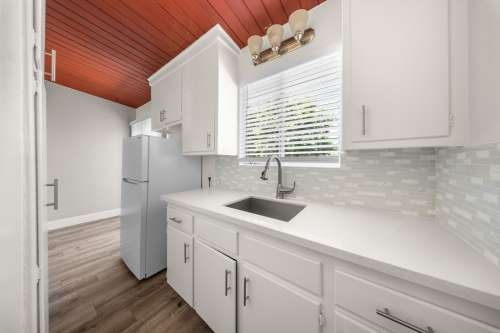 csu-dominguez-hills-Apartment-Building-18741412