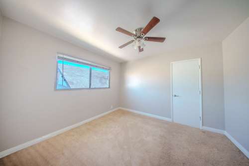 csu-dominguez-hills-Apartment-Building-18741381