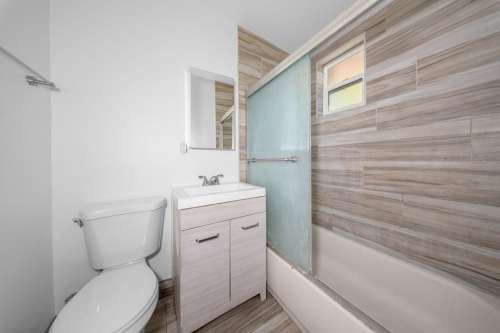 csu-dominguez-hills-Apartment-Building-18741401