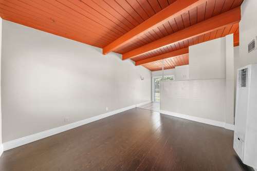 csu-dominguez-hills-Apartment-Building-18741410