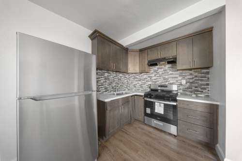 csu-dominguez-hills-Apartment-Building-18741402