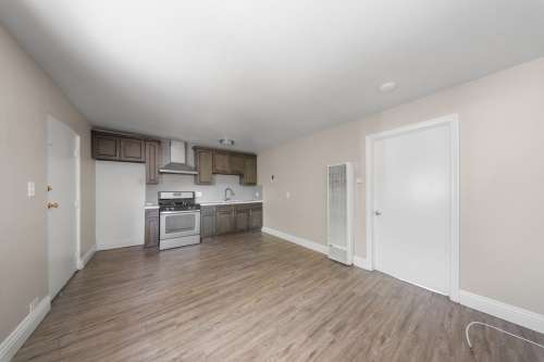 csu-dominguez-hills-Apartment-Building-18741397