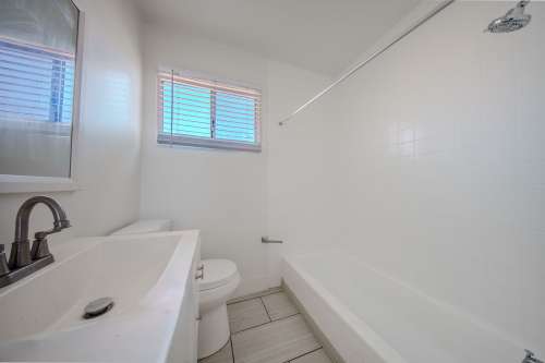 csu-dominguez-hills-Apartment-Building-18741382
