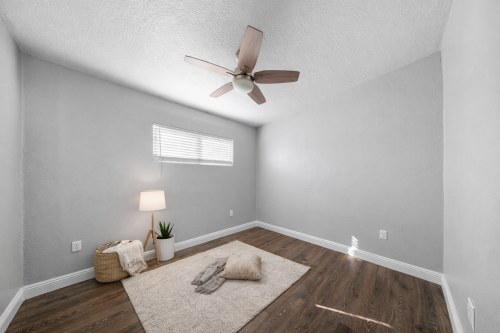 csu-dominguez-hills-Apartment-Building-18741406