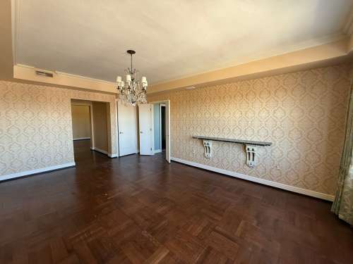 carnegie-mellon-Apartment-Building-18779925