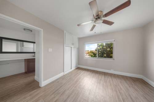 csu-dominguez-hills-Apartment-Building-18741395
