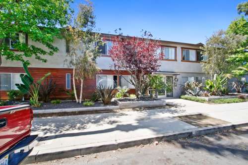 csu-dominguez-hills-Apartment-Building-18741379