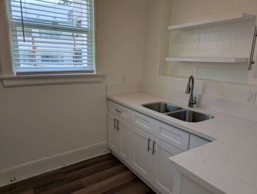 csu-dominguez-hills-Apartment-Building-18741392
