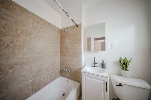 csu-dominguez-hills-Apartment-Building-18741376
