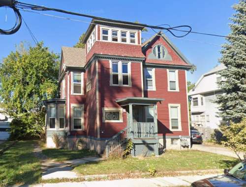 uw-oshkosh-Duplex-18813765