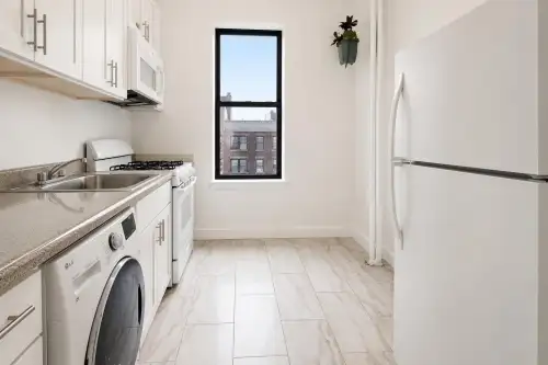 2026-07/COLUMBIA-Apartment-Building-18808667.webp