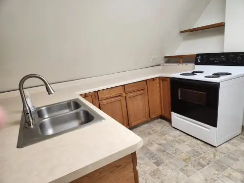 2026-07/MICHIGAN-TECH-Apartment-Building-18832762.webp