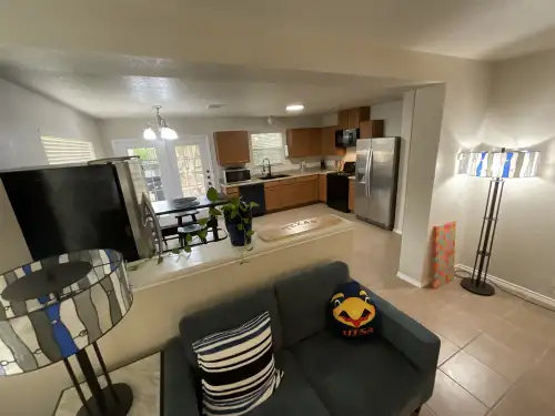 2026-07/UTSA-Apartment-Building-18822515.webp