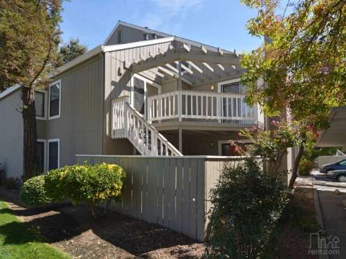 uc-davis-Apartment-Building-18795132