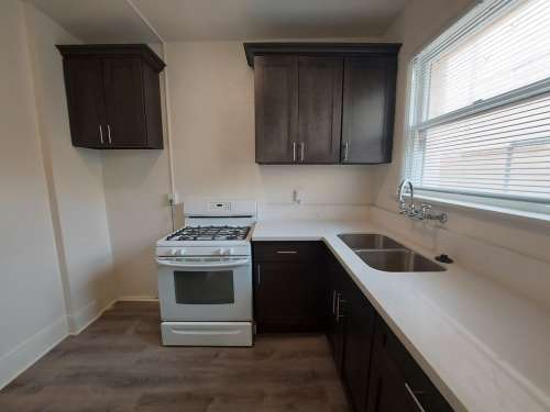 cal-state-long-beach-Apartment-Building-18800301