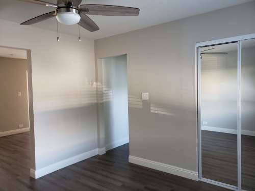 cal-state-long-beach-Apartment-Building-18800412