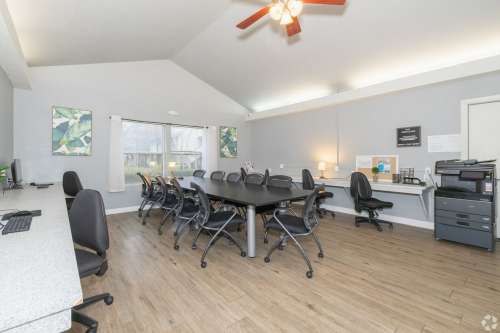uc-davis-Apartment-Building-18840655