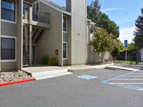 uc-davis-Apartment-Building-18795131