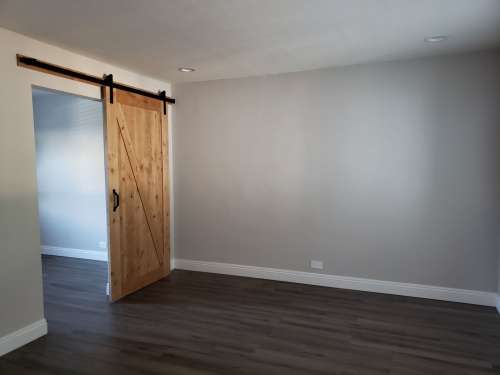 cal-state-long-beach-Apartment-Building-18800411