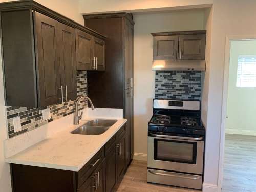 cal-state-long-beach-Apartment-Building-18821620